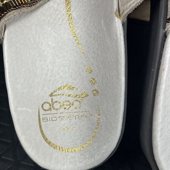 ABEO BioSystem Brown Beaded Flip Flops Platform Sandals Womens Size 11 - Picture 7 of 10